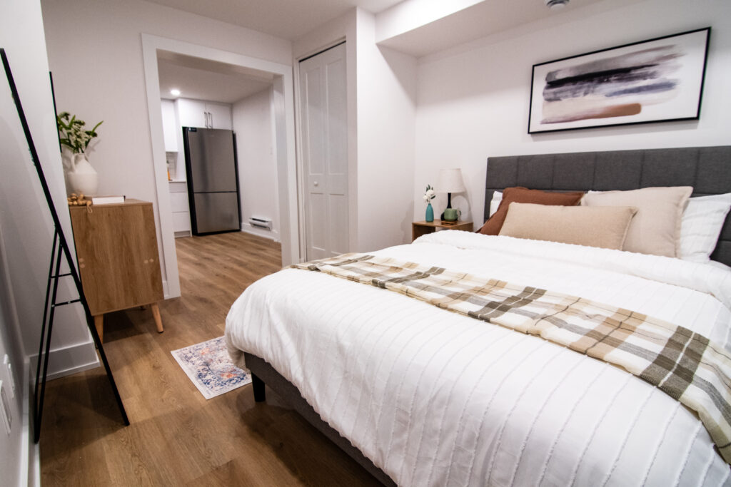 Furnished basement 16